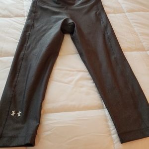 under armour crops xs